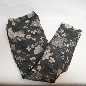 Old Navy Grey Floral Leggings Gently Used